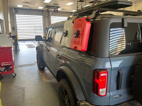 Used 2024 Ford Bronco Black Diamond AWD/4WD image 6