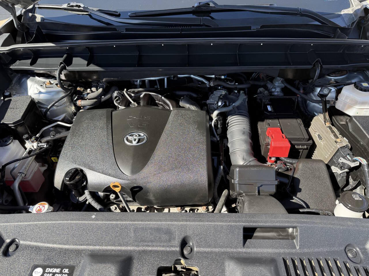 Used 2021 Toyota Highlander Limited AWD/4WD image 10