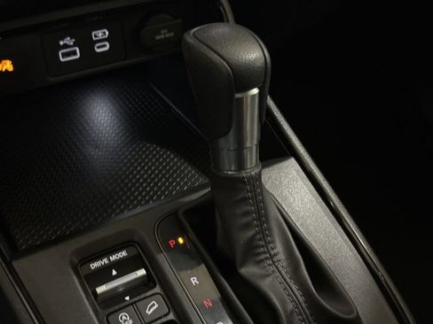 Used 2025 Honda CR-V EX image 17