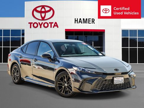 Certified 2026 Toyota Camry SE FWD image 1