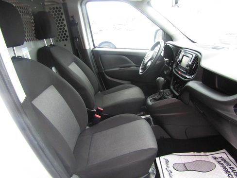 Used 2019 RAM ProMaster City Tradesman SLT image 17