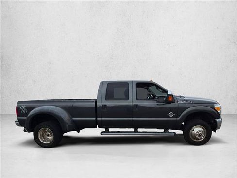 Used 2016 Ford F350 XLT w/ XLT Premium Package AWD/4WD image 4