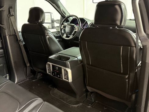 Used 2017 Ford F350 Platinum w/ Platinum Ultimate Package AWD/4WD image 40
