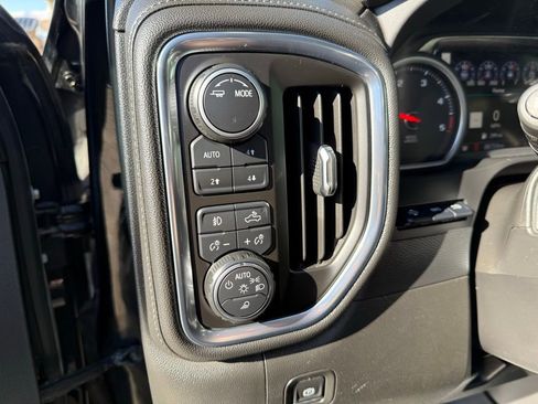 Used 2020 Chevrolet Silverado 2500 LTZ w/ LTZ Premium Package image 17