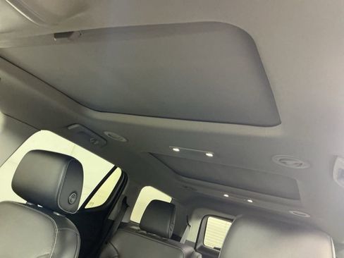 Used 2019 GMC Acadia SLT w/ Black Edition image 13