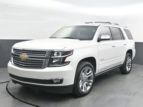 Used 2020 Chevrolet Tahoe Premier w/ Premier Plus Edition image 3