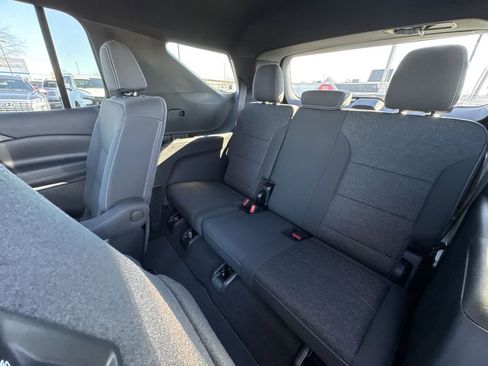 New 2026 Chevrolet Traverse LT image 23