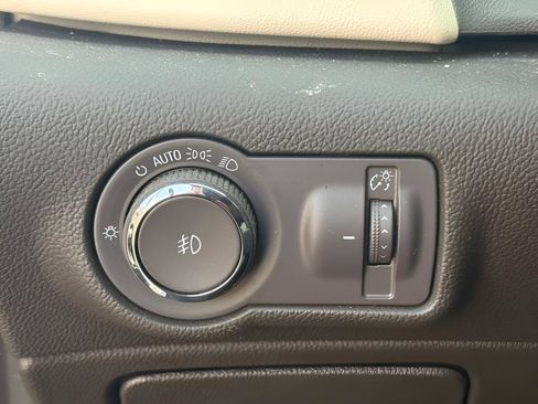 Used 2014 Buick Verano Leather FWD image 15