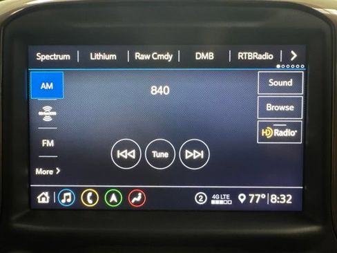 Used 2020 Chevrolet Silverado 1500 High Country w/ Technology Package AWD/4WD image 17