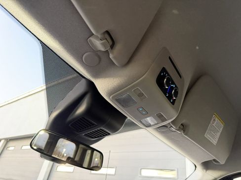 Used 2024 Ford Transit 350 XLT image 30