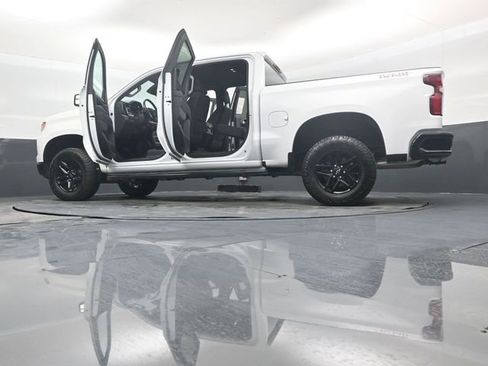 Used 2024 Chevrolet Silverado 1500 LT Trail Boss w/ Protection Package AWD/4WD image 52