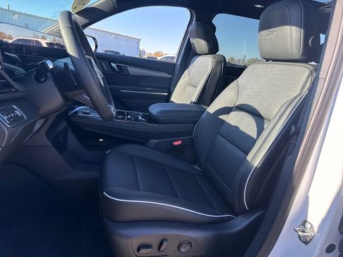 New 2026 Buick Enclave Sport Touring image 16