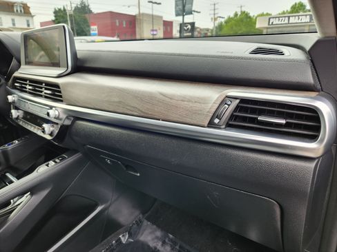 Used 2020 Kia Telluride SX w/ SX Prestige Package AWD/4WD image 18