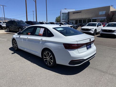 Certified 2026 Volkswagen Jetta Sport FWD image 43
