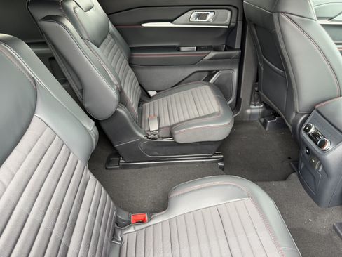 New 2026 Ford Explorer ST-Line AWD/4WD image 14