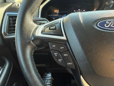 Used 2019 Ford Edge Titanium AWD/4WD image 19
