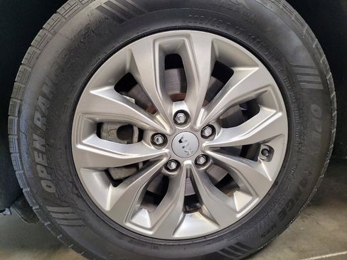 Used 2020 Kia Sedona LX FWD image 31