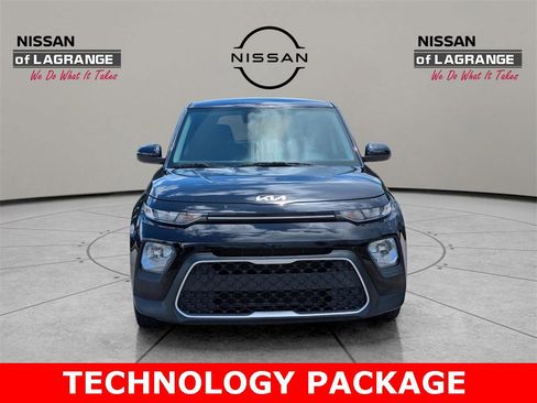 Used 2022 Kia Soul LX w/ Technology Package image 2