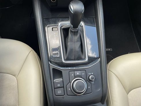 Used 2019 MAZDA CX-5 Touring FWD image 12