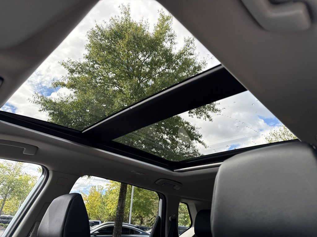 Used 2026 Nissan Rogue Dark Armor FWD image 17
