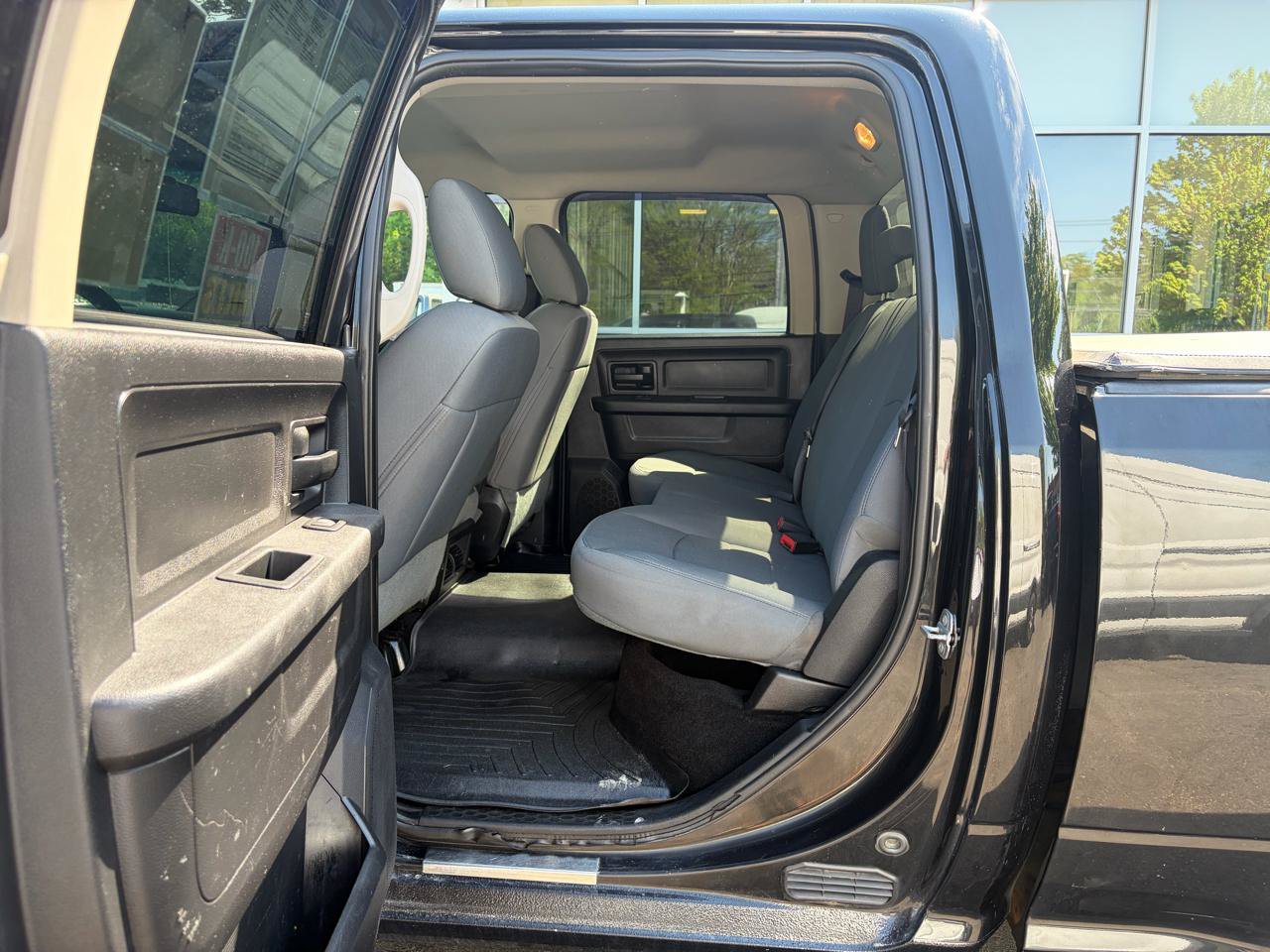 Used 2016 RAM 2500 Tradesman w/ Chrome Appearance Group AWD/4WD image 36