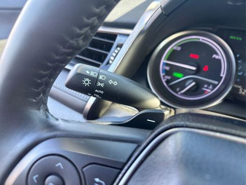 Used 2021 Toyota Camry XSE w/ Navigation Upgrade Package FWD image 15