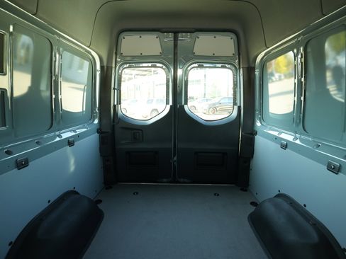 New 2026 Mercedes-Benz Sprinter 2500 image 41