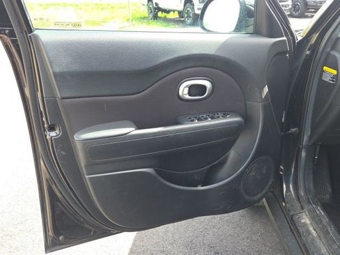 Used 2018 Kia Soul image 20