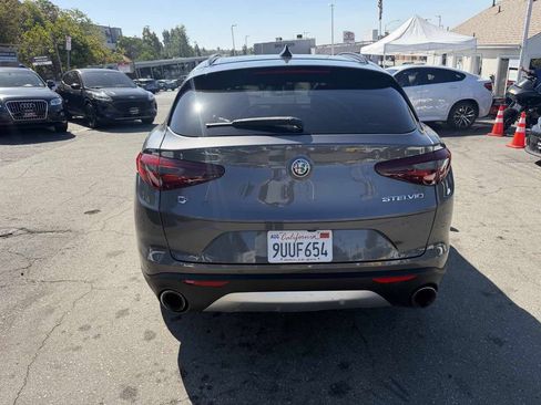 Used 2018 Alfa Romeo Stelvio Ti Sport AWD/4WD image 5