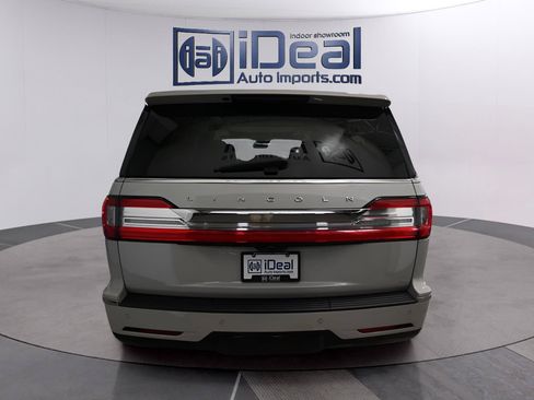 Used 2021 Lincoln Navigator L Reserve w/ Luxury Package AWD/4WD image 4