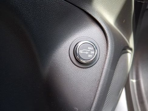 Used 2024 Buick Encore GX Preferred w/ Comfort Package AWD/4WD image 27