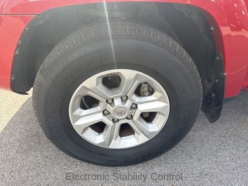 Used 2020 Toyota 4Runner SR5 Premium w/ Moonroof Package image 8