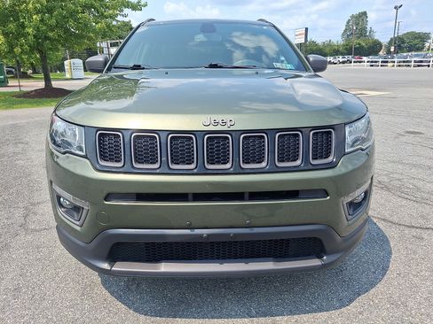 Used 2021 Jeep Compass Latitude AWD/4WD image 2