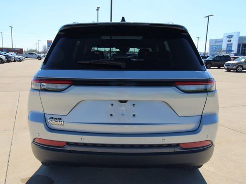 New 2026 Jeep Grand Cherokee Limited image 15