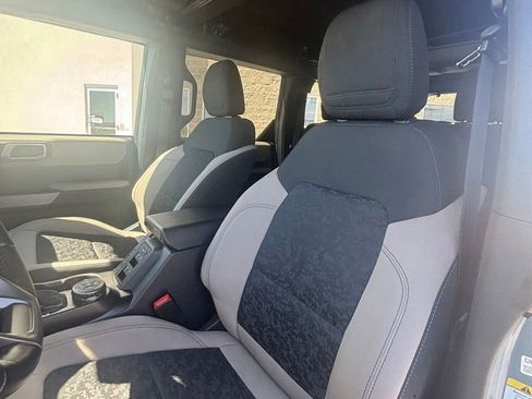 Used 2022 Ford Bronco Wildtrak AWD/4WD image 13