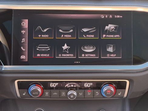 Used 2023 Audi Q3 2.0T Premium image 21