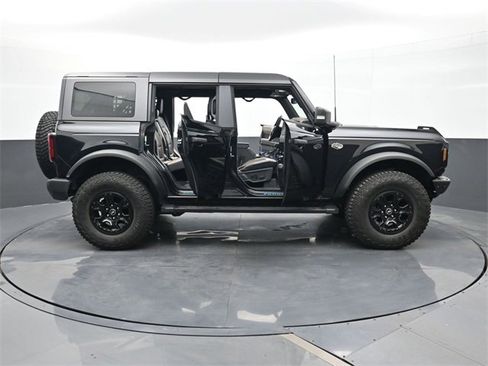 Used 2022 Ford Bronco Wildtrak image 33