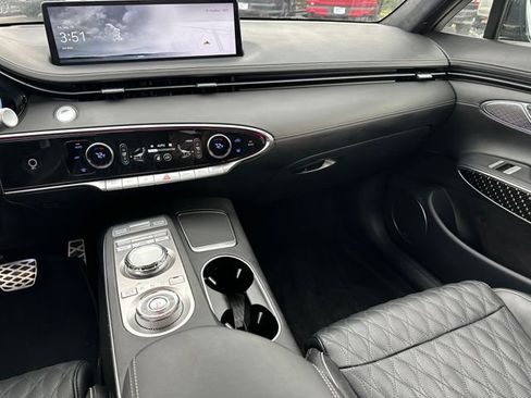 Used 2023 Genesis GV70 3.5T Sport w/ Sport Prestige Package image 20