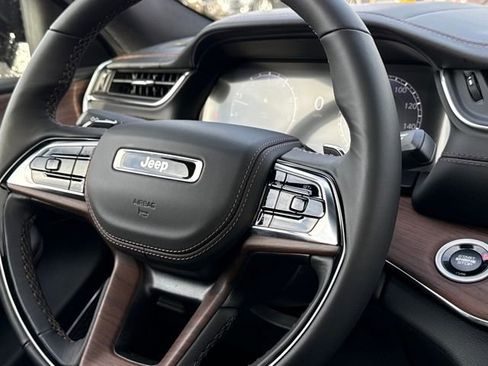 New 2025 Jeep Grand Cherokee L Summit image 20