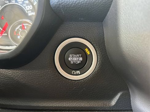 Used 2024 RAM 1500 Big Horn AWD/4WD image 28