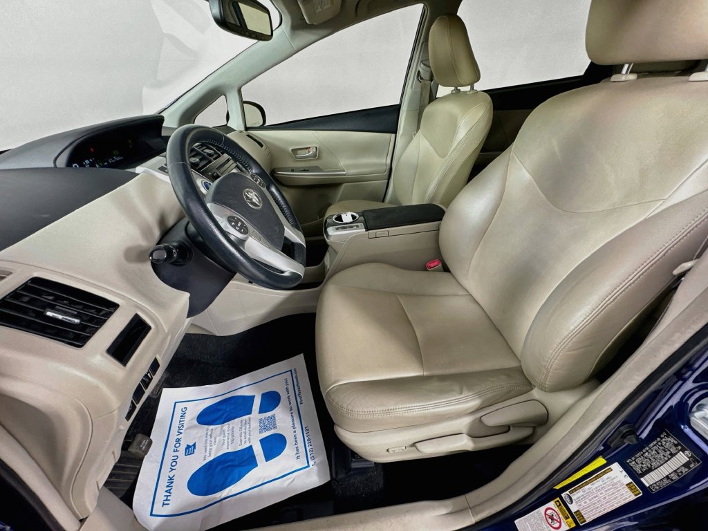 Used 2013 Toyota Prius V Five FWD image 23