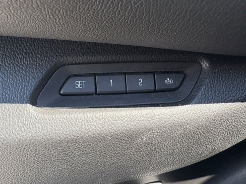 Used 2015 Cadillac Escalade Premium image 13