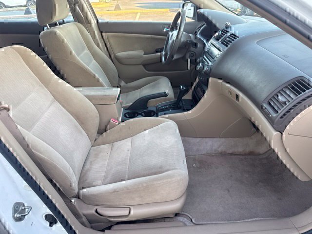 Used 2005 Honda Accord LX image 23