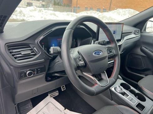 Certified 2023 Ford Escape ST-Line w/ Tech Pack #1 image 7