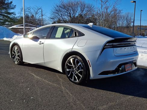 Used 2024 Toyota Prius Prime XSE image 7