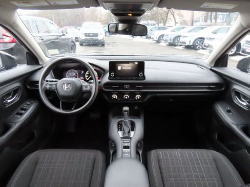 Certified 2024 Honda HR-V LX image 17