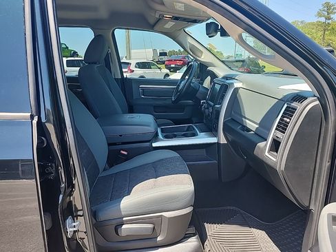 Used 2015 RAM 1500 Big Horn AWD/4WD image 36