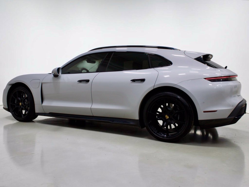 Used 2024 Porsche Taycan GTS AWD/4WD image 19