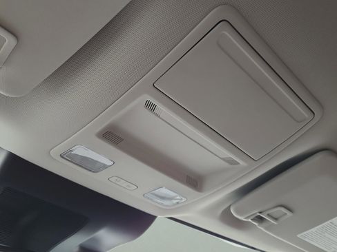 Used 2023 Ford Maverick Lariat w/ Lariat Luxury Package image 24