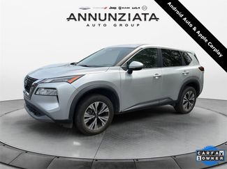 Used 2022 Nissan Rogue SV image 1